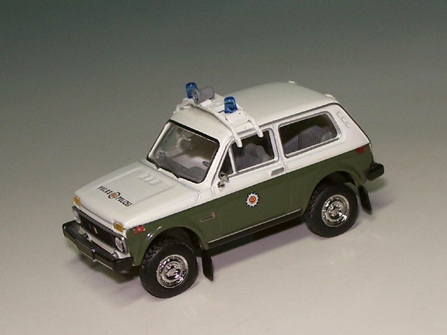 Lada 2121 Niva (BJ 1976) Volkspolizei(2.Version) (BRE 27239)