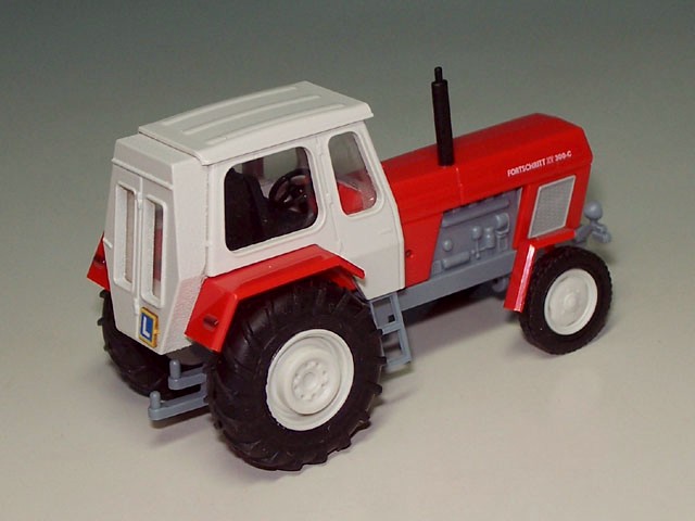 Fortschritt ZT 300 4x2 Traktor Fahrschule (BUS 42859)