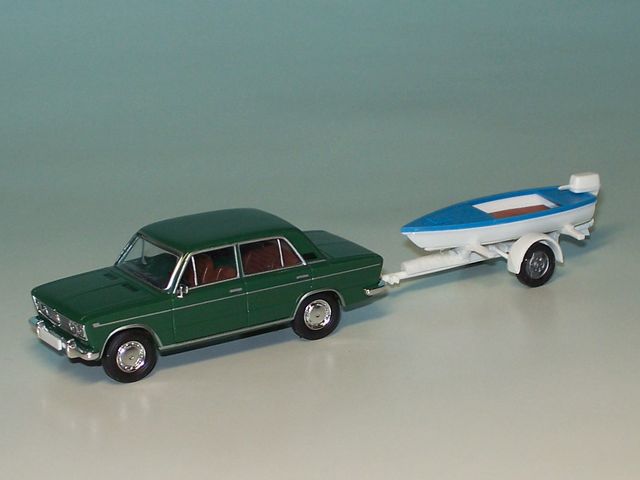 Lada 2103 (1500) Limousine + Bootsanhnger 1a. (BUS 50516)