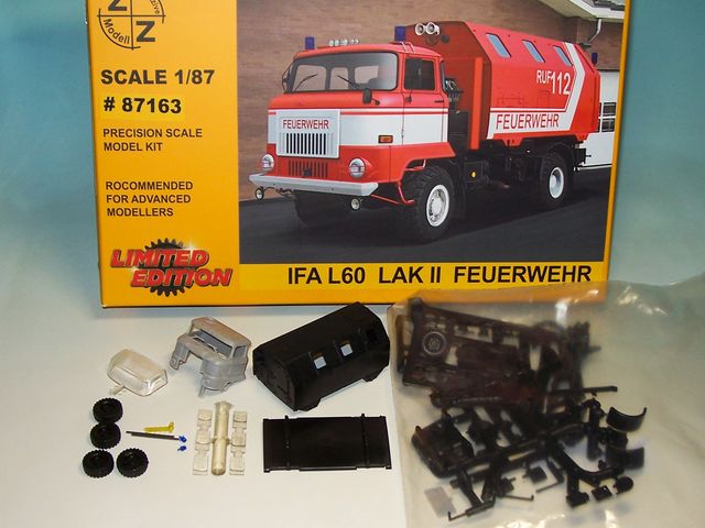 IFA L 60  Blr Koffer LAK II FW - DDR (Bausatz) (Z+Z 87163)