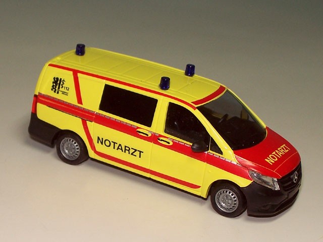 MB Vito NEF Rettungsdienst Dresden -  Notarzt 1 (MCZ 03-286)
