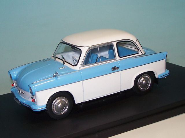 Trabant P 50 Limousine, weiß/hellblau (WHI WB124091)